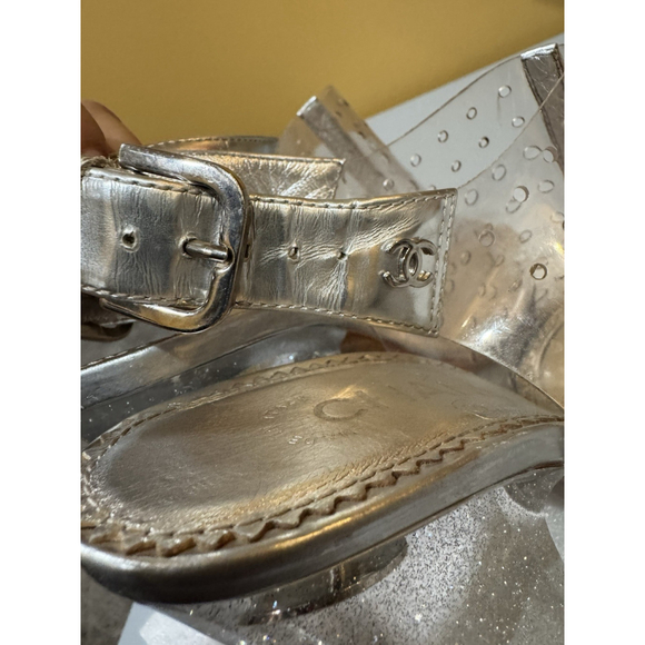 CHANEL Silver Leather And Clear Perforated PVC Slingback Heels - Picture 12 of 16